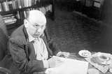 Vorschaubild von Hanns Eisler beim Komponieren