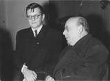 Hanns Eisler und Dimitri Schostakowitsch beim Völkerkongreß für den Frieden in Wien