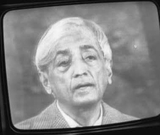 ohne Titel. (Portrait Yiddu Krishnamurti, Aufnahme vom Fernseher).