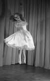ohne Titel. (Renate Schottelius beim Tanz, New York).