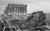 ohne Titel. (Akropolis Athen, Parthenontempel von der Westseite gesehen).